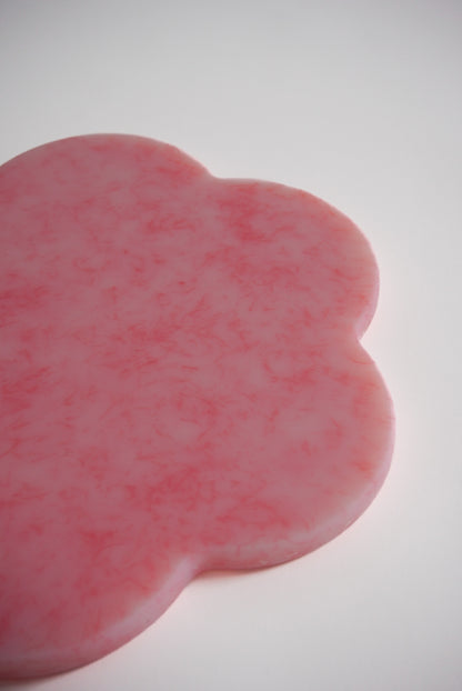 Pink flower-shaped chopping board