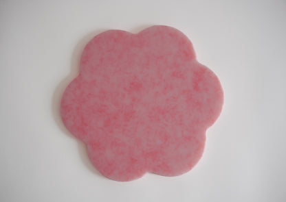 Pink flower-shaped chopping board